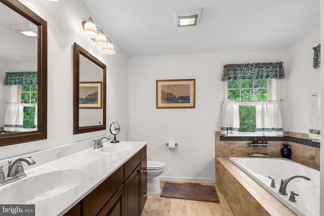 1389 EVANS RD, Pottstown, PA 19465
