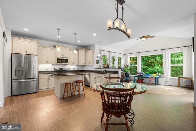 1389 EVANS RD, Pottstown, PA 19465
