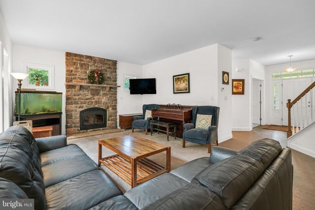 1389 EVANS RD, Pottstown, PA 19465