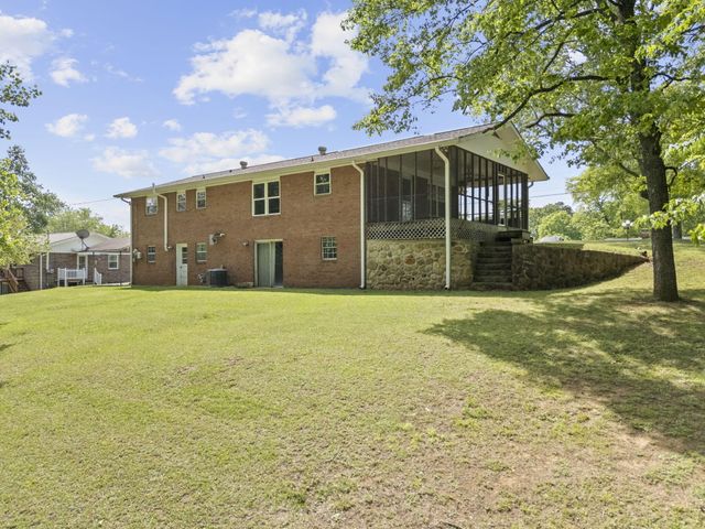 5812 Hillcrest Drive, Harrison, TN 37341