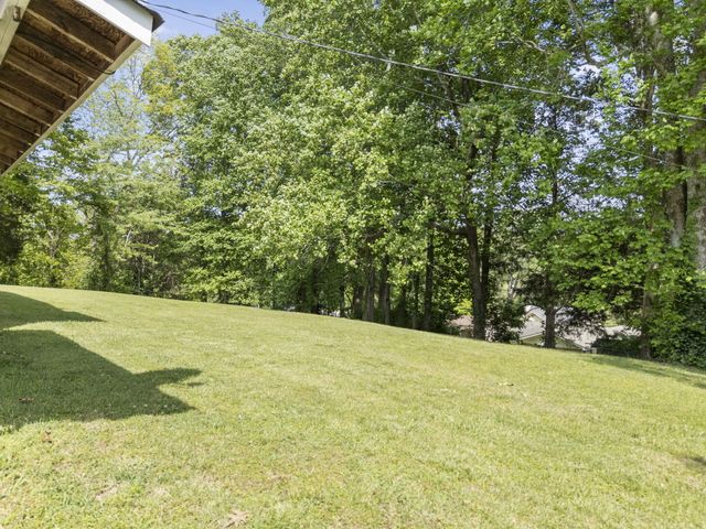 5812 Hillcrest Drive, Harrison, TN 37341