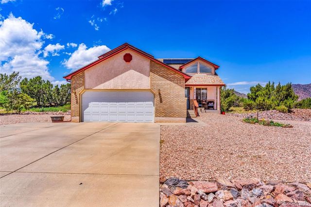 207 Savage Loop, Canon City, CO 81212