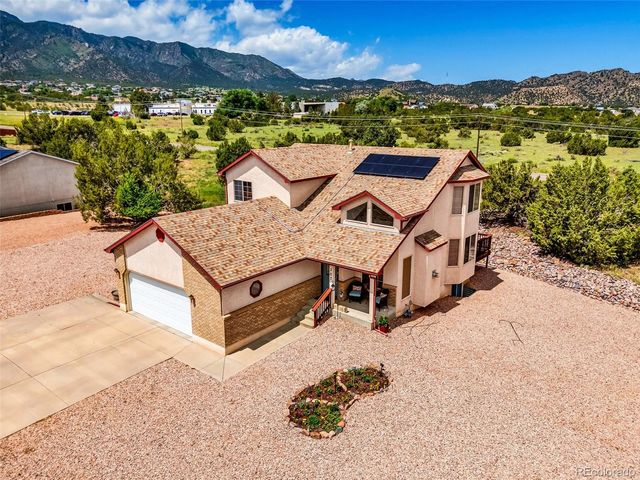 207 Savage Loop, Canon City, CO 81212