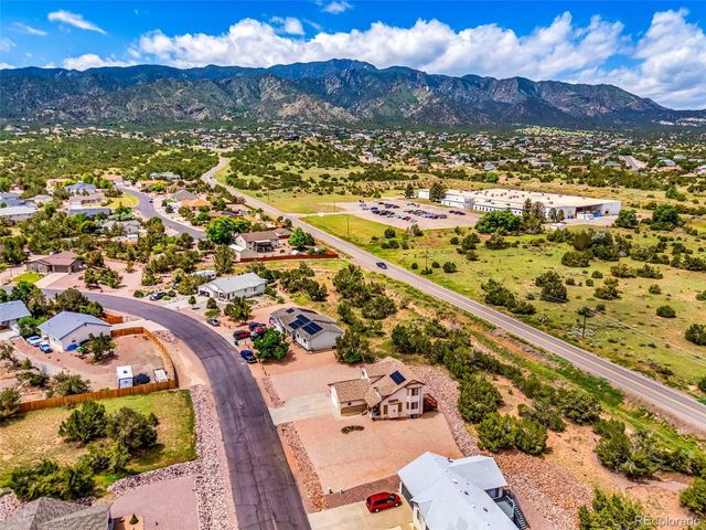 207 Savage Loop, Canon City, CO 81212