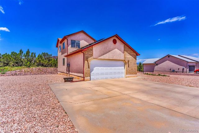 207 Savage Loop, Canon City, CO 81212