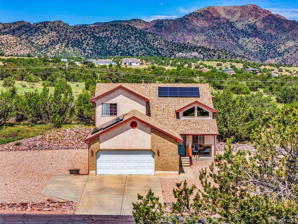 207 Savage Loop, Canon City, CO 81212