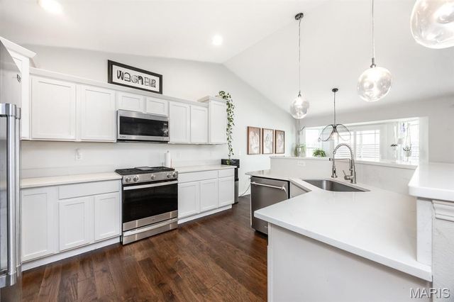 233 Beauregard Drive, Shiloh, IL 62221
