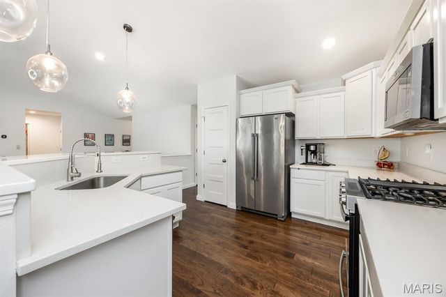 233 Beauregard Drive, Shiloh, IL 62221