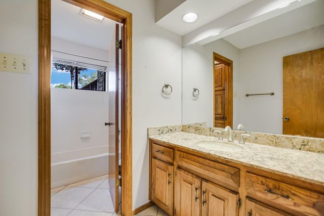5203 Doe Valley LN, Austin, TX 78759