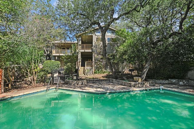 5203 Doe Valley LN, Austin, TX 78759