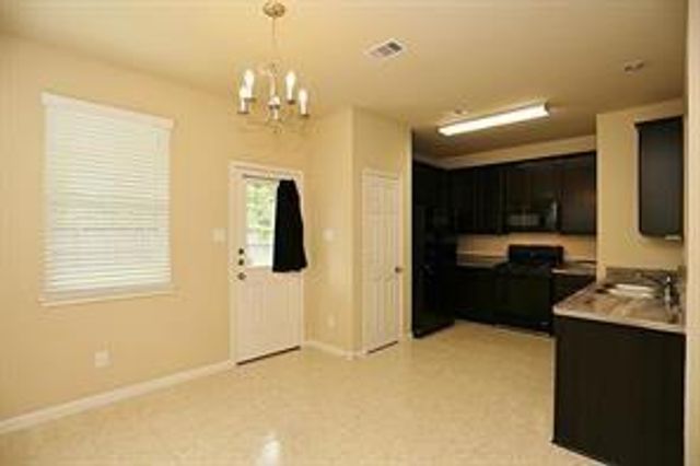 10011 Cobbs Cove Lane, Houston, TX 77044