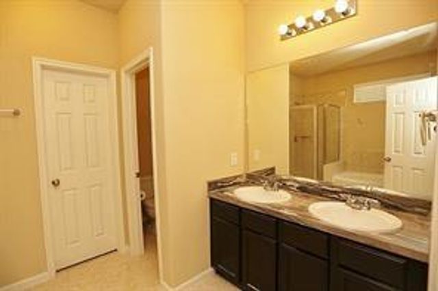 10011 Cobbs Cove Lane, Houston, TX 77044
