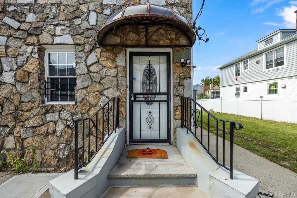 4511 Monticello Avenue, Bronx, NY 10466 — photo 4