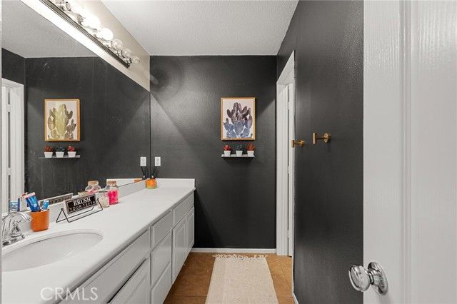 15723 Parkhouse 30, Fontana, CA 92336