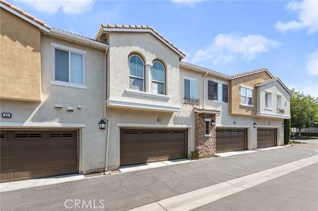 15723 Parkhouse 30, Fontana, CA 92336