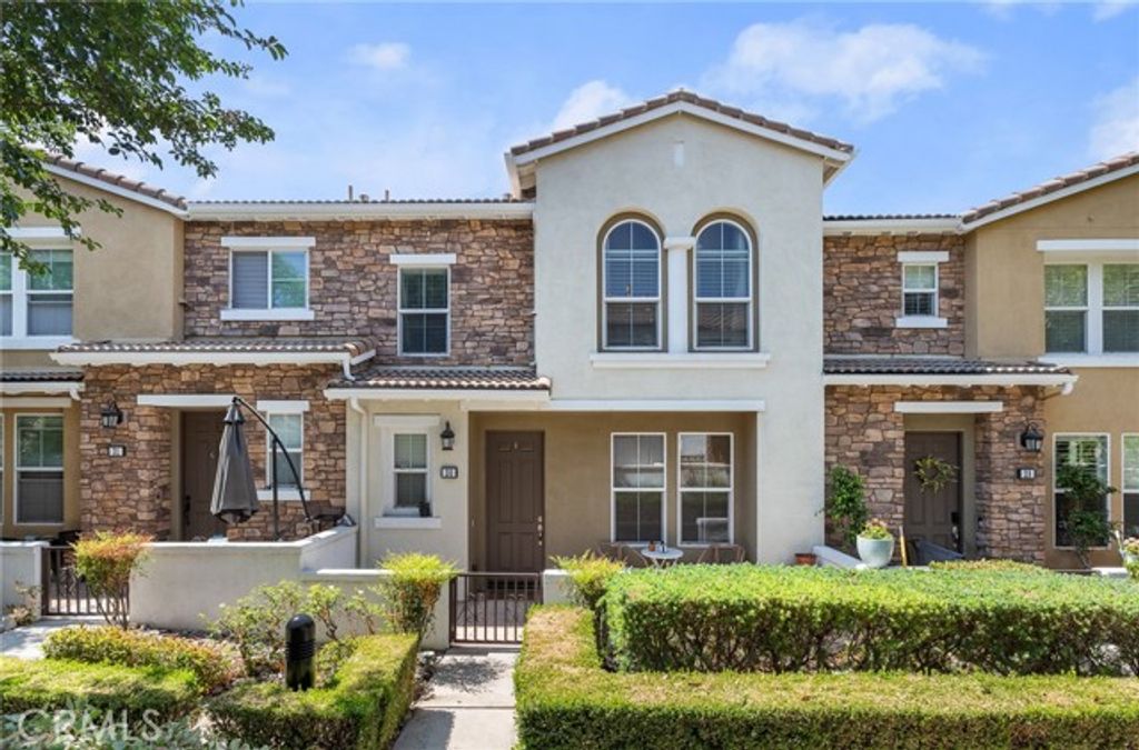 15723 Parkhouse 30, Fontana, CA 92336