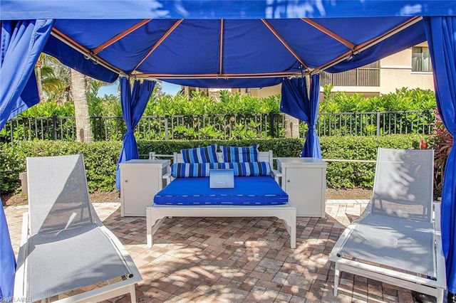 985 Sandpiper ST # I201, Naples, FL 34102