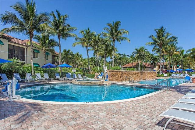 985 Sandpiper ST # I201, Naples, FL 34102