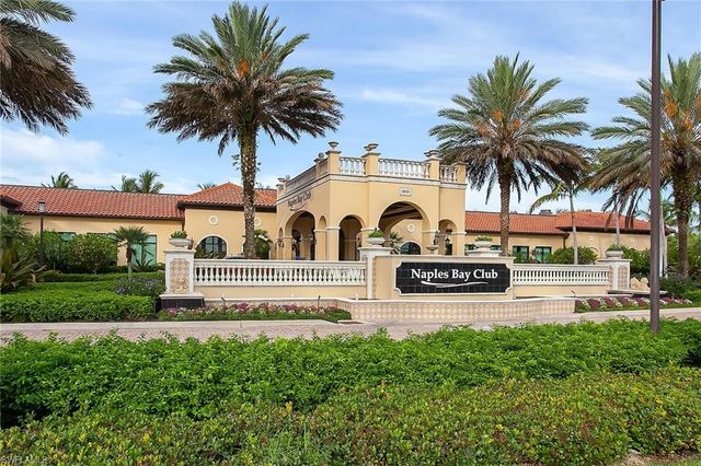 985 Sandpiper ST # I201, Naples, FL 34102