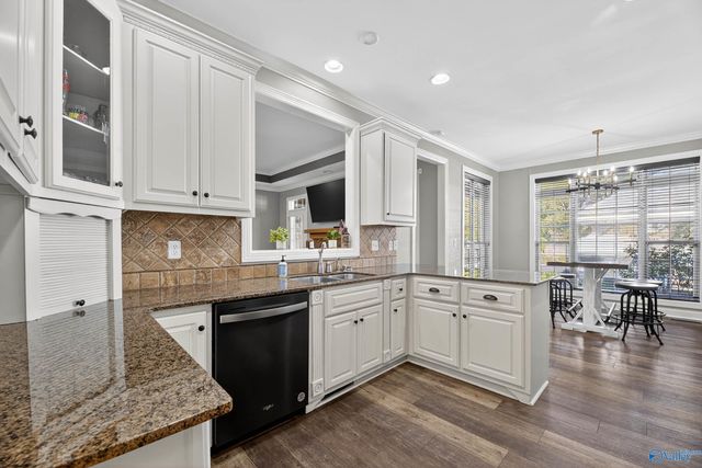 6463 Spring Creek Drive, Guntersville, AL 35976