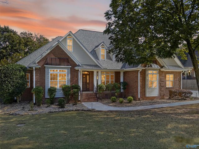 6463 Spring Creek Drive, Guntersville, AL 35976