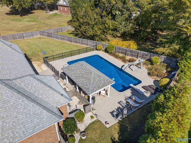 6463 Spring Creek Drive, Guntersville, AL 35976