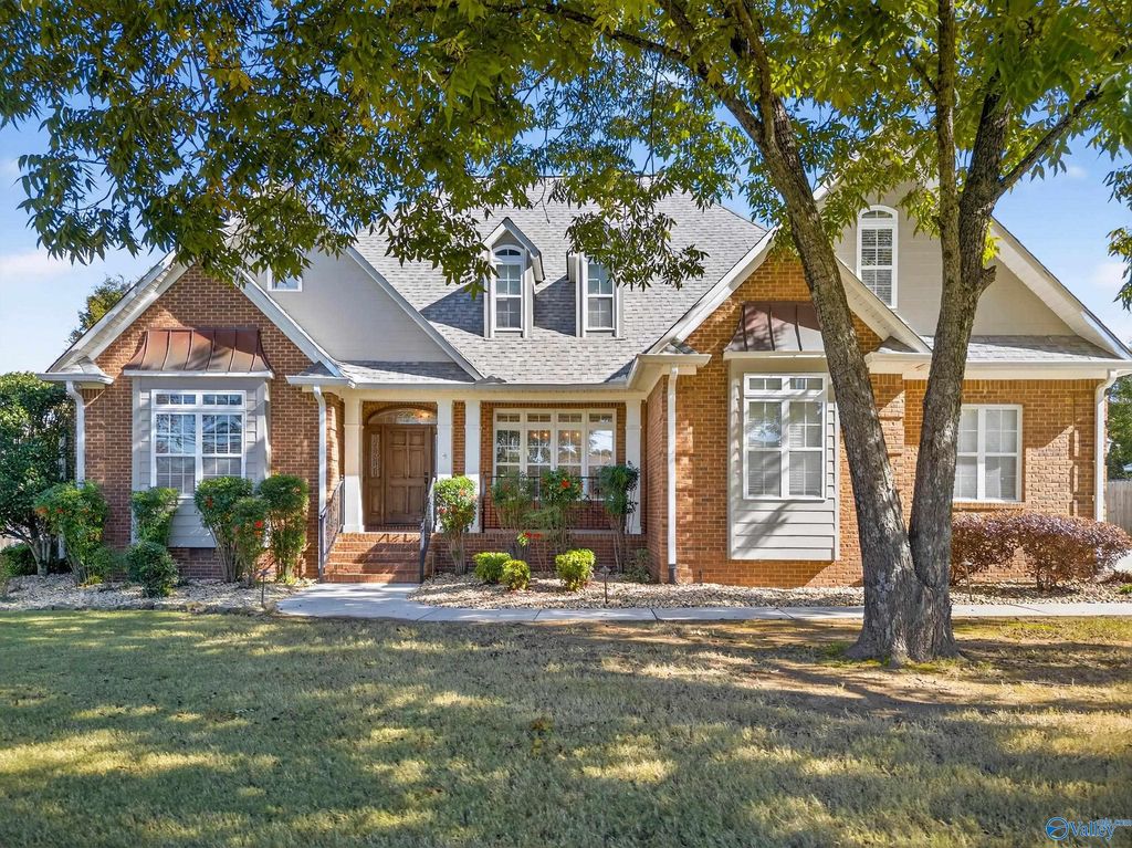 6463 Spring Creek Drive, Guntersville, AL 35976