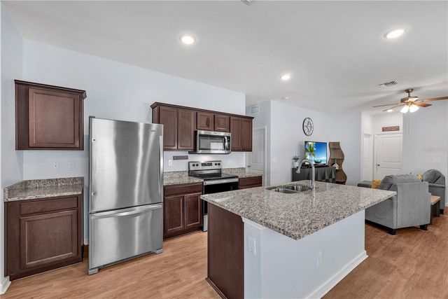 34820 DAISY MEADOW LOOP, Zephyrhills, FL 33541