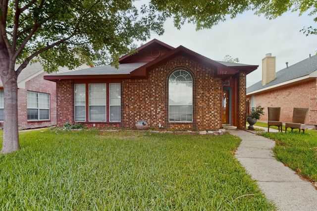3312 Sara Drive, Rowlett, TX 75088