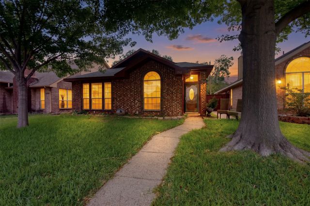 3312 Sara Drive, Rowlett, TX 75088