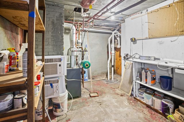 943 LILAC Lane, Highland Park, IL 60035