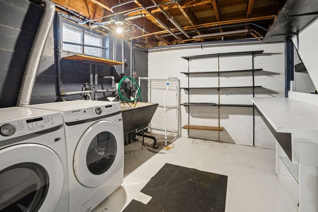 943 LILAC Lane, Highland Park, IL 60035