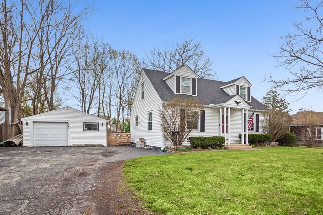 943 LILAC Lane, Highland Park, IL 60035