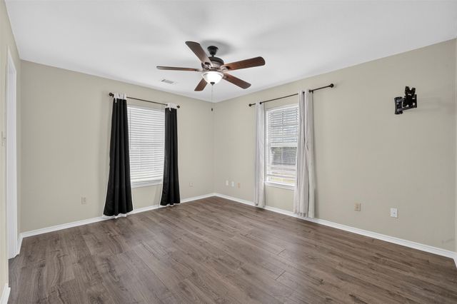 1914 Stanford Street, Greenville, TX 75401