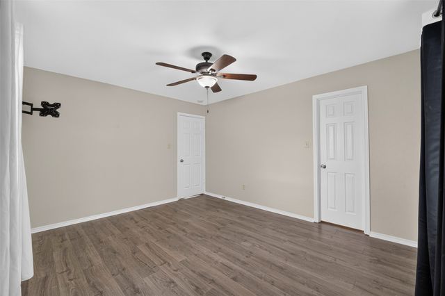 1914 Stanford Street, Greenville, TX 75401
