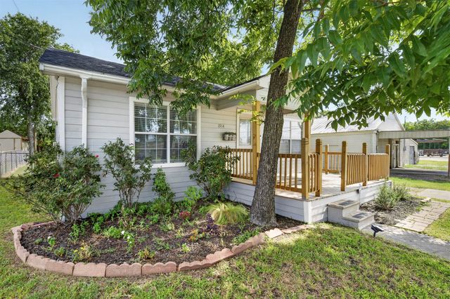 1914 Stanford Street, Greenville, TX 75401