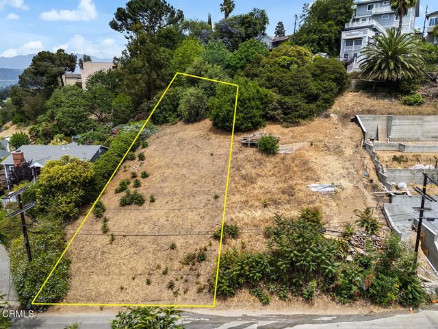 1070 N Oban Dr, Los Angeles, CA 90065