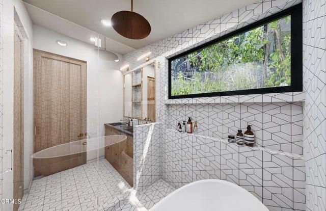 1070 N Oban Dr, Los Angeles, CA 90065