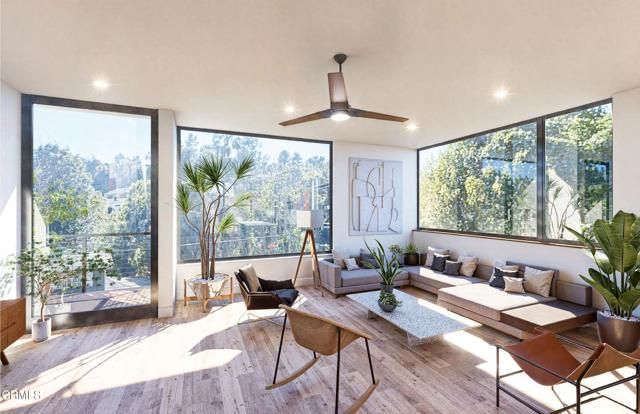 1070 N Oban Dr, Los Angeles, CA 90065