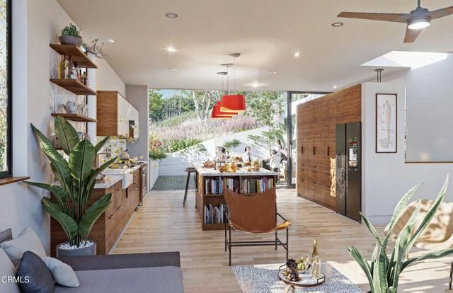 1070 N Oban Dr, Los Angeles, CA 90065