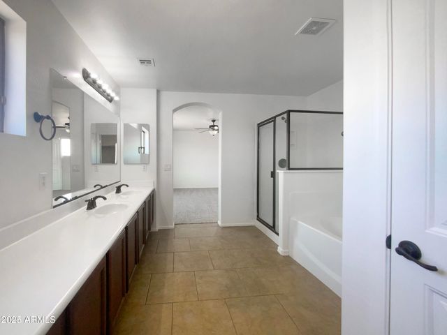 21911 S 215TH Street, Queen Creek, AZ 85142