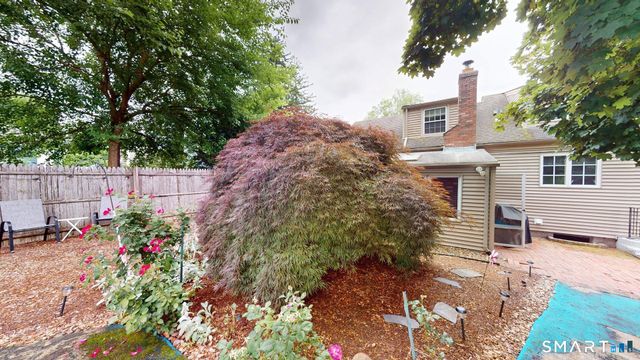 8 Bridge Lane, Enfield, CT 06082