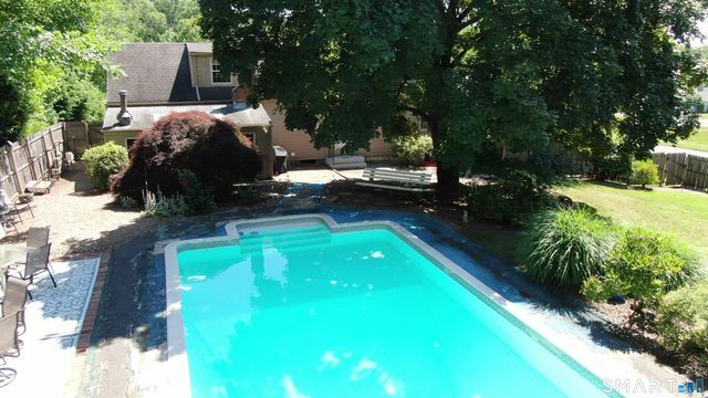 8 Bridge Lane, Enfield, CT 06082