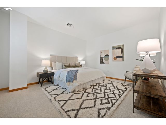 1120 Nw Northrup St 102, Portland, OR 97209