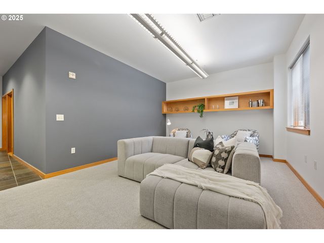 1120 Nw Northrup St 102, Portland, OR 97209