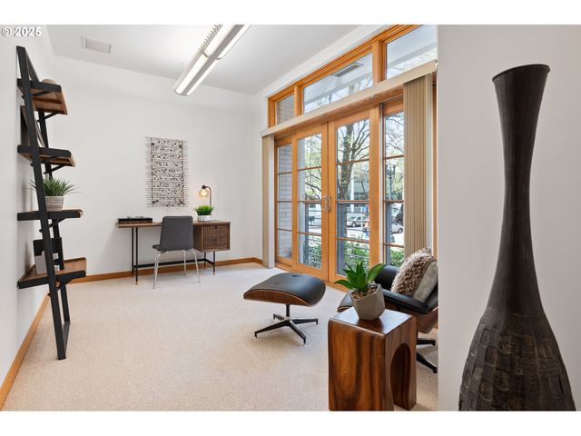 1120 Nw Northrup St 102, Portland, OR 97209