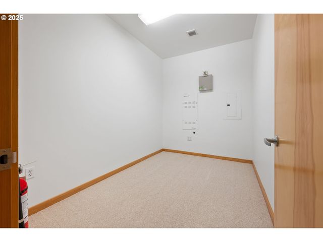 1120 Nw Northrup St 102, Portland, OR 97209