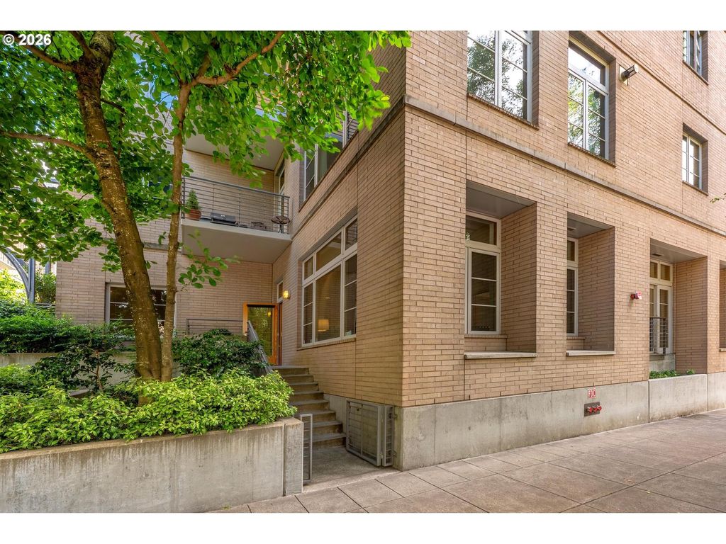 1120 Nw Northrup St 102, Portland, OR 97209