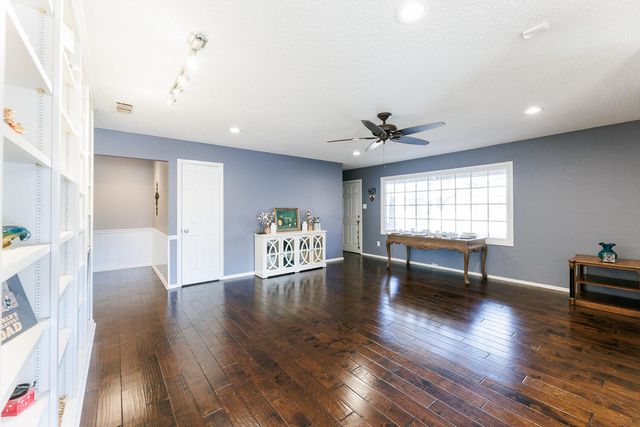 6613 Norwood Avenue, Lubbock, TX 79413