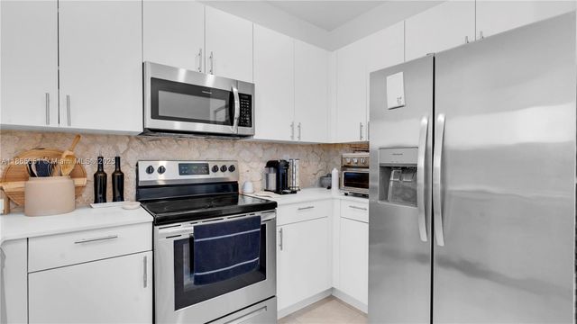 11922 SW 245 TER 0, Homestead, FL 33032